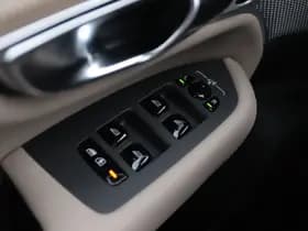 Volvo XC90 thumbnail 43