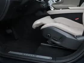 Volvo XC90 thumbnail 45