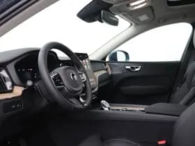 Volvo XC60 thumbnail 3