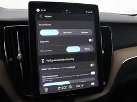 Volvo XC60 thumbnail 32