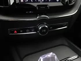 Volvo XC60 thumbnail 37