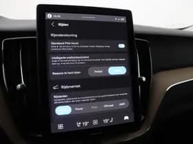 Volvo XC60 thumbnail 34