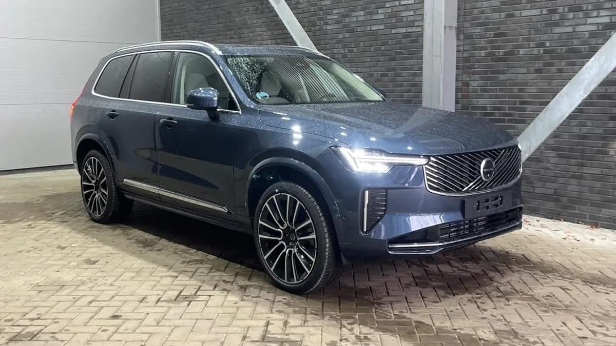 Volvo XC90 T8 Plug-in hybrid Ultra Bright | Bowers&Wilkins | Luchtvering | Massage | 22 Inch | Trekhaak | Head-Up — foto 1