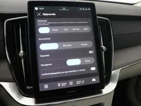 Volvo XC90 thumbnail 38