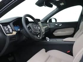 Volvo XC60 thumbnail 3