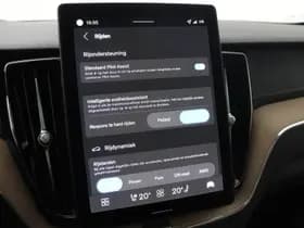 Volvo XC60 thumbnail 32