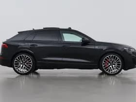 Audi Q8 thumbnail 10