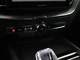 Volvo XC60 thumbnail 38