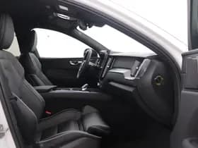 Volvo XC60 thumbnail 5
