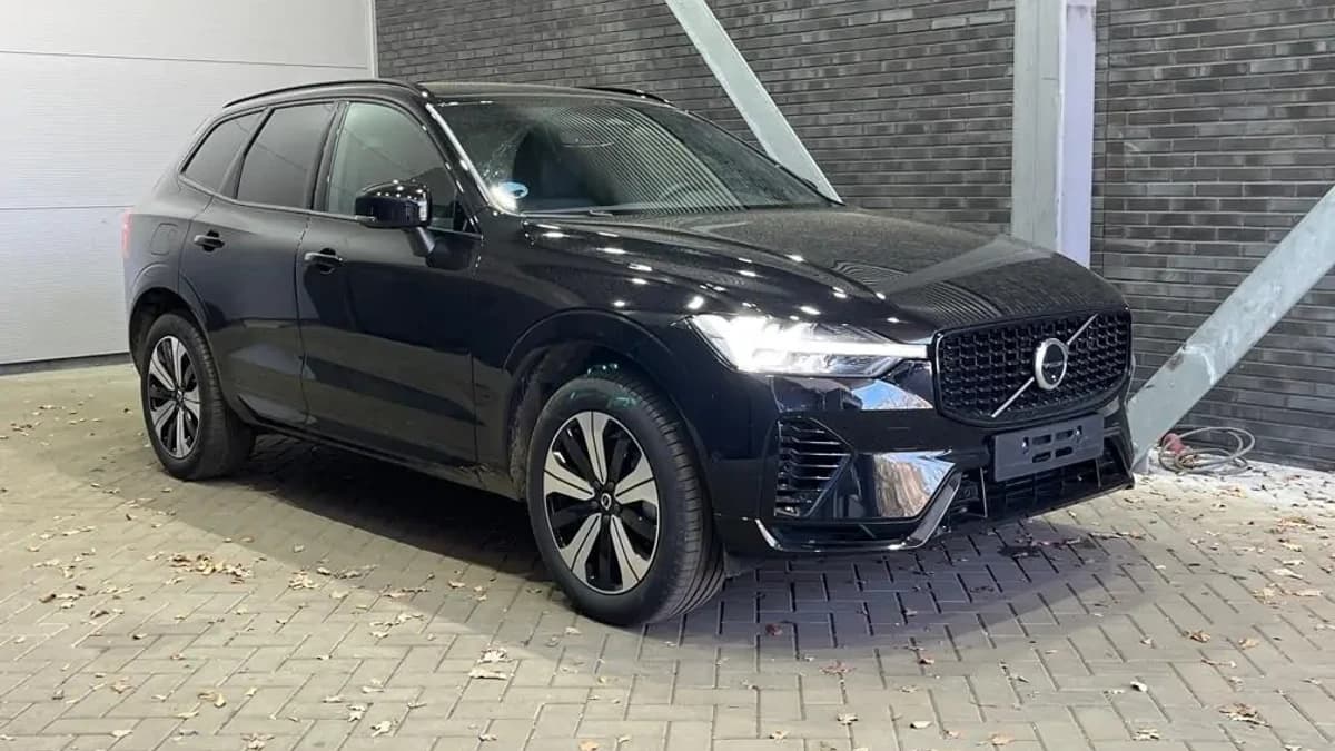 Volvo XC60 T6 Plug-in hybrid Plus Dark | Panoramadak | 360° Camera | ACC | Stoel+Stuurverwarming | harman/kardon — foto 1