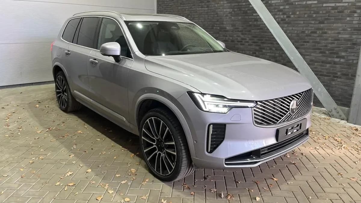 Volvo XC90 T8 Plug-in hybrid Ultra Bright | Bowers&Wilkins | Luchtvering | Massage | 22 Inch | Trekhaak | Head-Up — foto 1