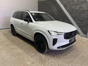 Volvo XC90 T8 Plug-in hybrid Ultra Black Edition | Luchtvering | Trekhaak | Head-Up | 360° Camera | Panoramadak