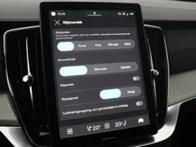 Volvo XC90 thumbnail 37