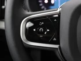 Volvo XC90 thumbnail 44