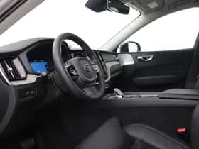 Volvo XC60 thumbnail 3