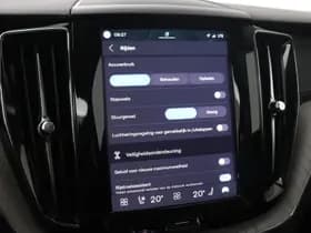 Volvo XC60 thumbnail 32