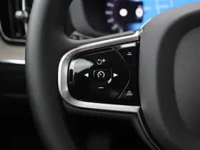 Volvo XC60 thumbnail 45