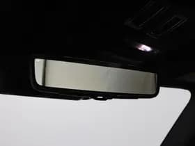 Land Rover Defender thumbnail 14