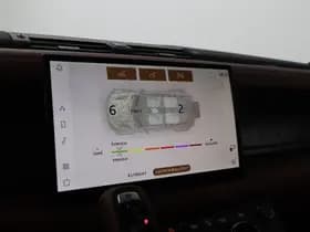 Land Rover Defender thumbnail 30