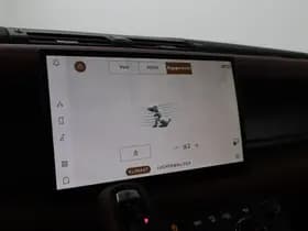 Land Rover Defender thumbnail 32