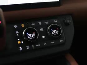 Land Rover Defender thumbnail 39