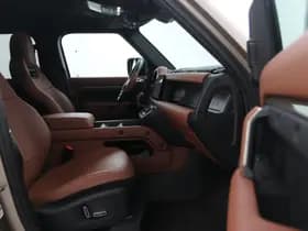 Land Rover Defender thumbnail 5