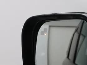 Land Rover Defender thumbnail 50