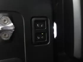 Land Rover Defender thumbnail 56