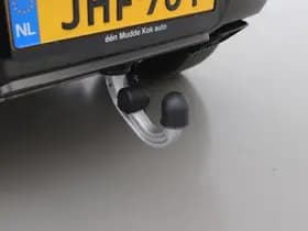 Land Rover Defender thumbnail 57