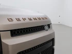 Land Rover Defender thumbnail 59