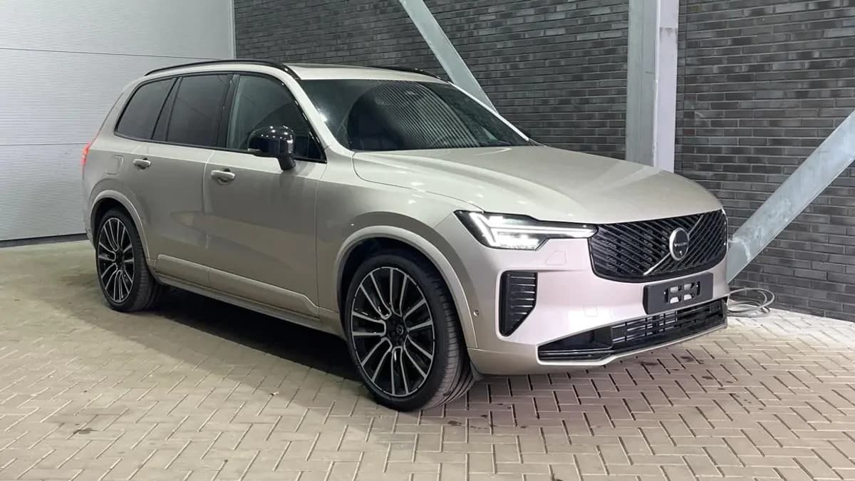 Volvo XC90 — foto 1