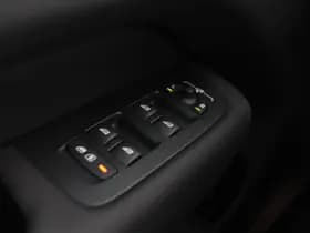 Volvo XC60 thumbnail 41