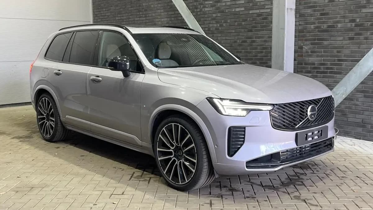 Volvo XC90 — foto 1