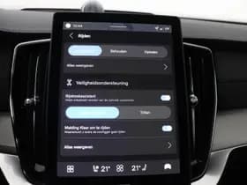 Volvo XC90 thumbnail 31