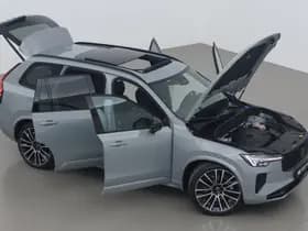 Volvo XC90 thumbnail 6