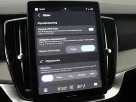 Volvo XC90 thumbnail 32