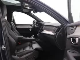 Volvo XC90 thumbnail 5