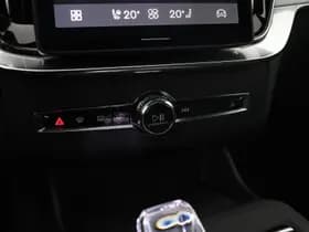 Volvo XC90 thumbnail 42