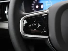 Volvo XC90 thumbnail 48