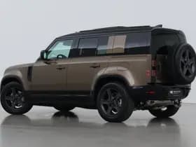 Land Rover Defender thumbnail 2
