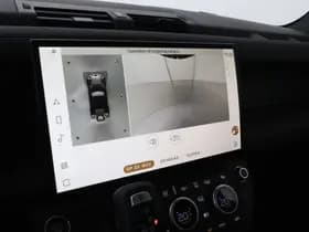 Land Rover Defender thumbnail 27