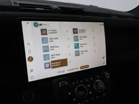 Land Rover Defender thumbnail 30