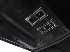 Land Rover Defender thumbnail 31