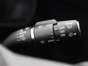 Land Rover Defender thumbnail 38