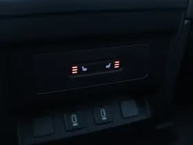 Land Rover Defender thumbnail 44