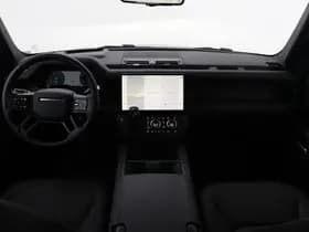 Land Rover Defender thumbnail 4
