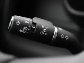 Land Rover Defender thumbnail 36