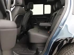 Land Rover Defender thumbnail 42