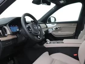Volvo XC90 thumbnail 3