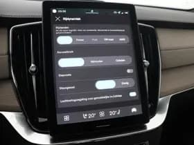 Volvo XC90 thumbnail 37